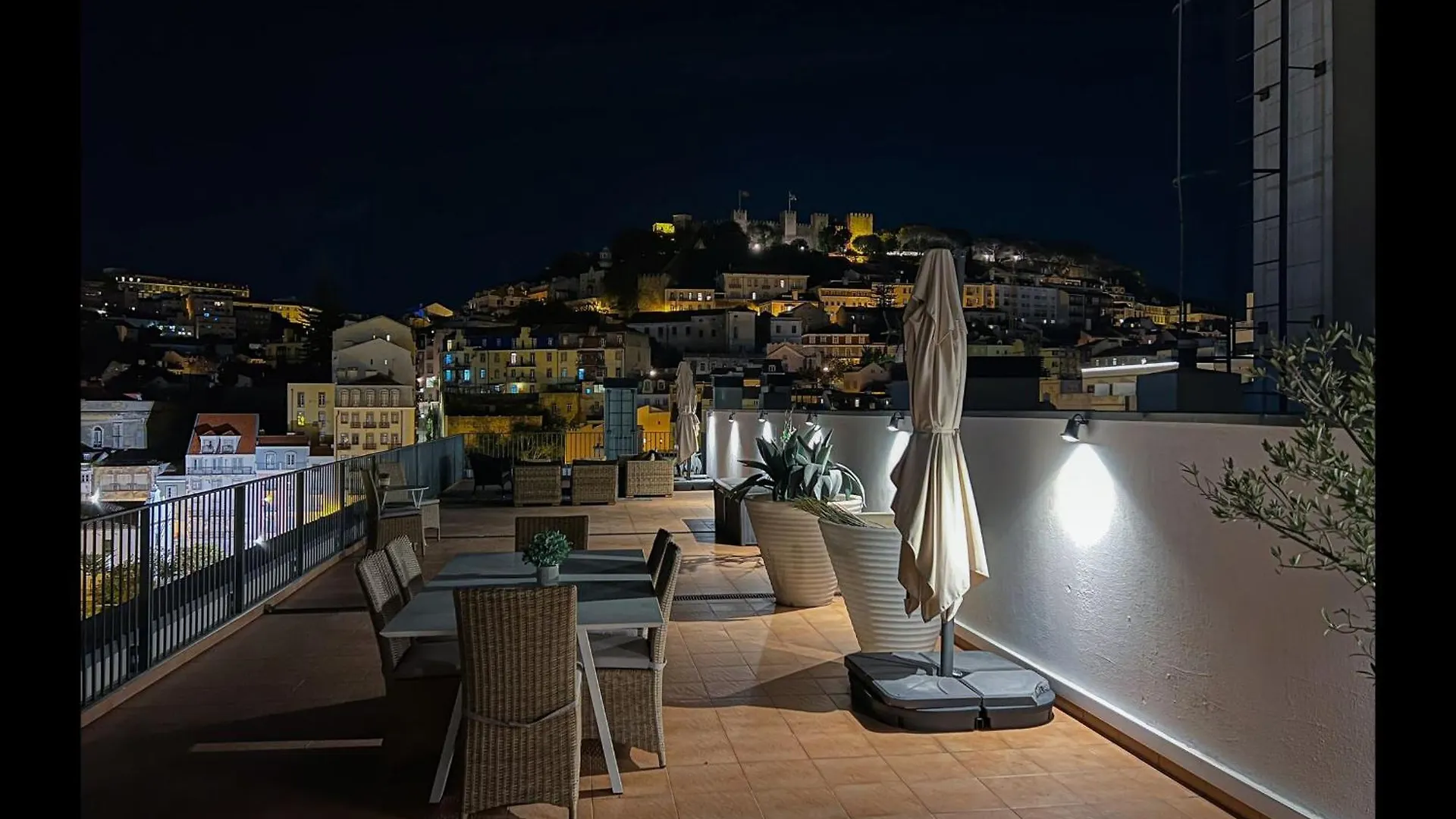 Lovelystay - Breathtaking Panorama - Luxurious Penthouse! Lisboa Portugal