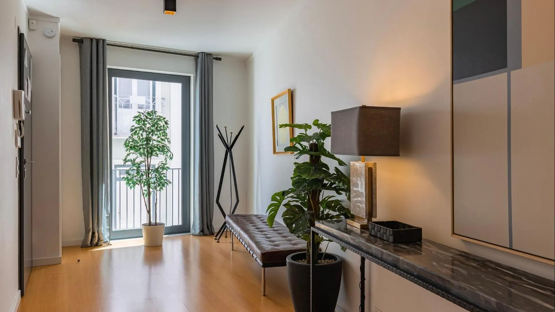 Lovelystay - Breathtaking Panorama - Luxurious Penthouse! Lisbon Apartment